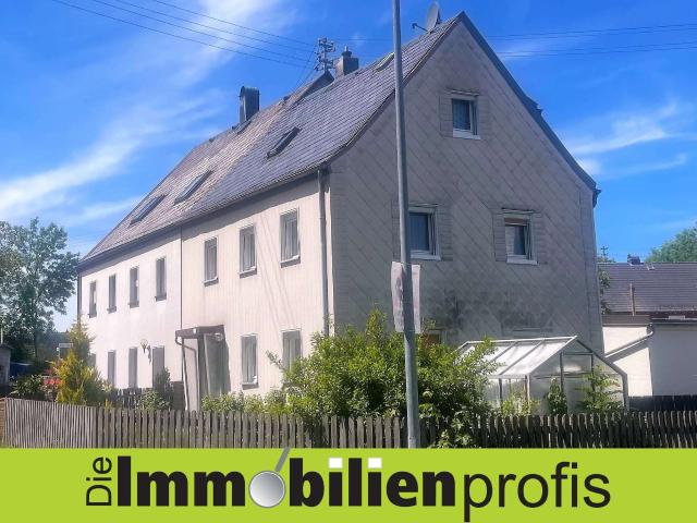 Attraktive Doppelhaushälfte bei Helmbrechts