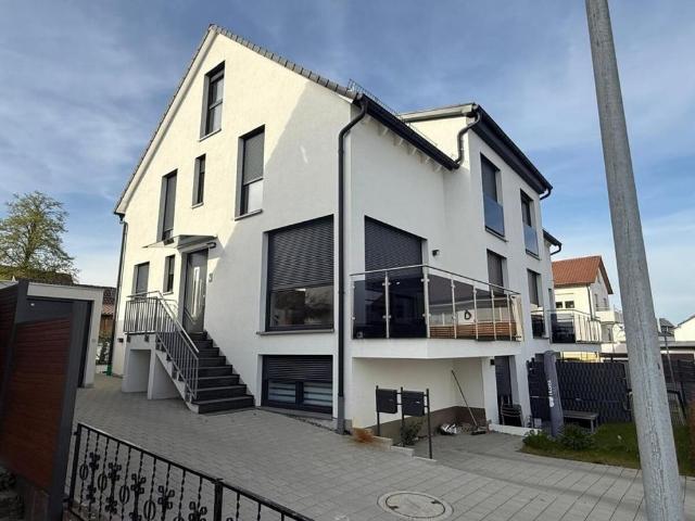 Attraktive Doppelhaushälfte in Herrenberg Affstätt