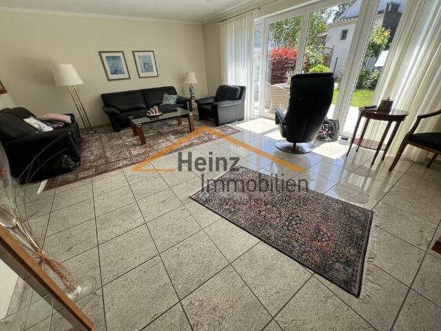 Attraktive Doppelhaushälfte mit Garten und Garage in ruhiger Lage von Sankt Augustin