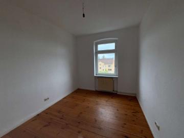 Attraktive Drei Zimmer Wohnung mit guter Anbindung