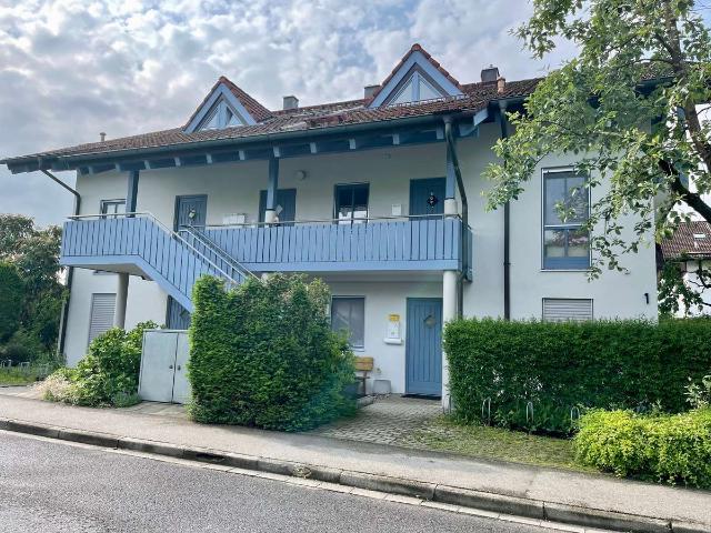 Attraktive EG Wohnung mit gr. Garten, TG Stellplatz & ausgebautem Keller in Toplage am Schlossberg