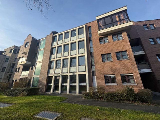 Attraktive Eigentumswohnung mit Terrasse und Tiefgaragenstellplatz in Bonn