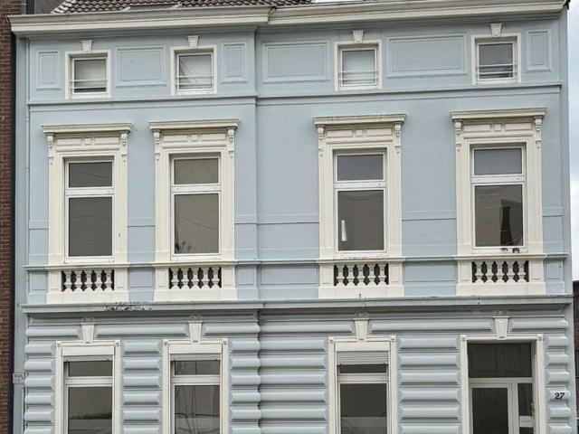 Attraktive Erdgeschosswohnung mit Garten und Garage