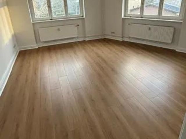 Attraktive frisch renovierte 3 Zimmer Wohnung in der Paulsstadt zu mieten!