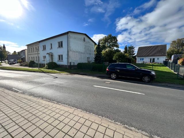 Attraktive Gelegenheit für Eigennutzer & Investoren–Zweifamilienhaus + Baugrundstück nahe der Marina