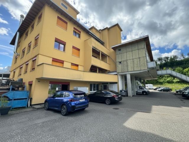 Attraktive Gewerbefläche in Lausen zu vermieten
