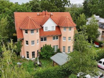 Attraktive Haushälfte in begehrter Lage zu verkaufen!