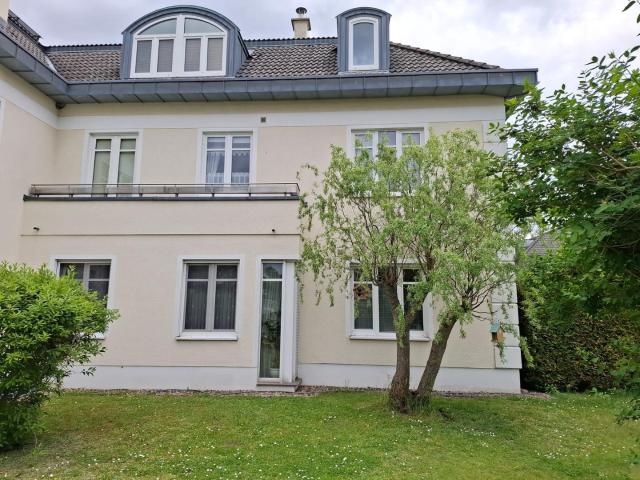 Attraktive helle 4 Zimmer Maisonette Wohnung