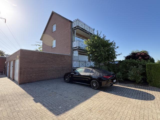 Attraktive Kapitalanlage: 2 Zimmer Wohnung mit laufenden Mieteinnahmen und Garage in Bad Zwischenahn
