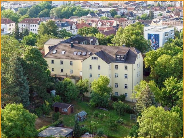 attraktive Kapitalanlage vermietete 4 Raum Wohnung im Grünen mit Balkon und Stellplatz