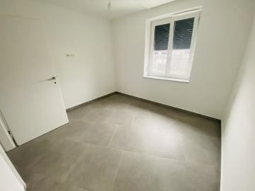 Attraktive Kapitalanlage: Vermietete 74 m² Wohnung mit Kfz Abstellplatz in zentraler Lage