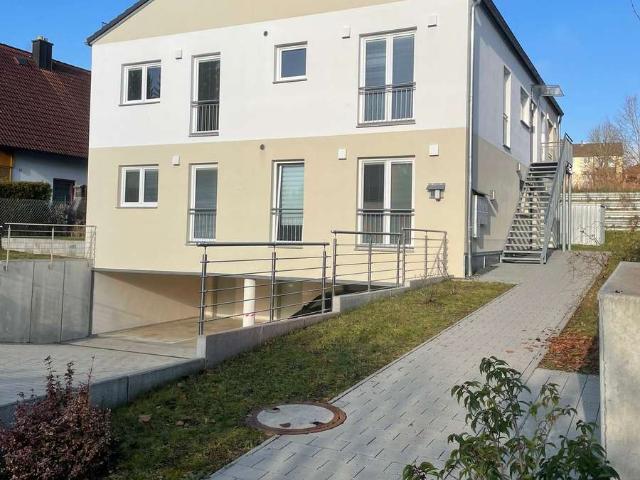 – Attraktive Kapitalanlage – Vermietete 2 Zimmer Erdgeschosswohnung in Weiden