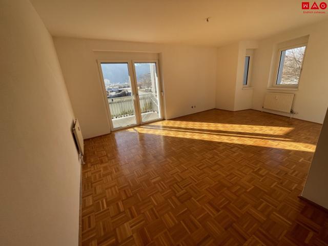 attraktive & ruhige wohnung mit sonnen balkon und parkplatz!