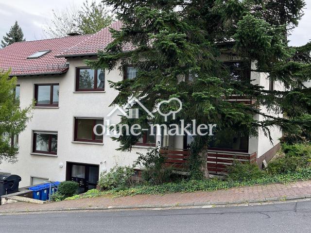 Attraktive, renovierte 3 Zi. Dachgeschosswohnung mit neuer EBK und großer Terrasse und Panoramablick