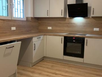 Attraktive, sanierte 3 Zimmer Wohnung mit großzügiger Loggia in Heusenstamm