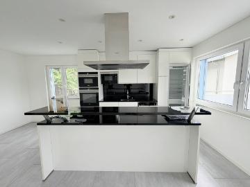 Attraktive, sehr moderne 4.5 Zimmer Maisonette