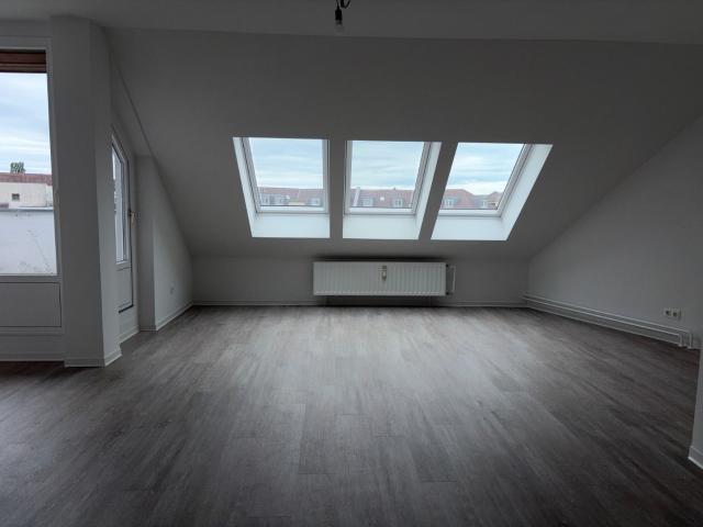 Attraktive Single Wohnung mit Balkon und Wannenbad!