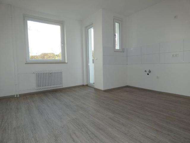 Attraktive Singlewohnung mit Duschbad + Loggia in grüner Lage!