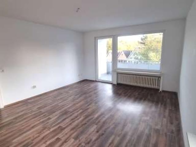 Attraktive und helle 3 Zimmer Whg mit Balkon und EBK in Klein Berkel