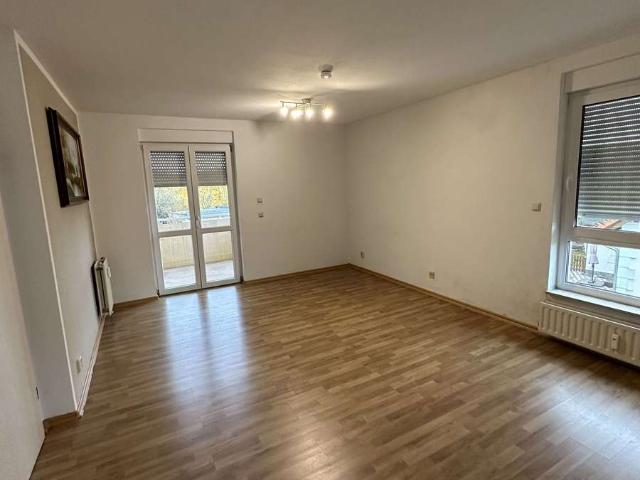5,3 % Rendite: vermietete 2 Zi. Wohnung mit Balkon in Motzen – 9 Wohnungen zur Auswahl