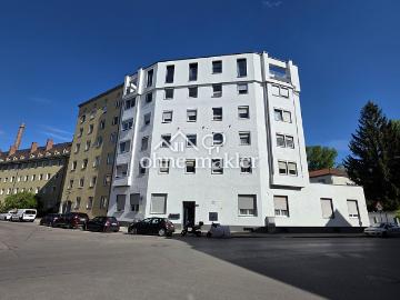 Attraktive WG geeignete Kapitalanlage in modernisiertem Mehrfamilienhaus