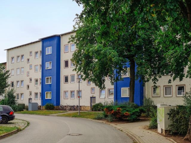 Attraktive Wohnung am Schillerteich / 2.OG links