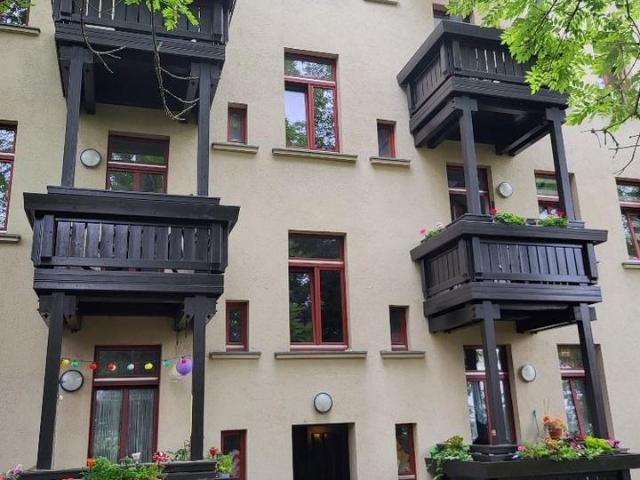 Attraktive Wohnung im Altbaucharakter. Bezugsfrei ab dem 01.07.2026