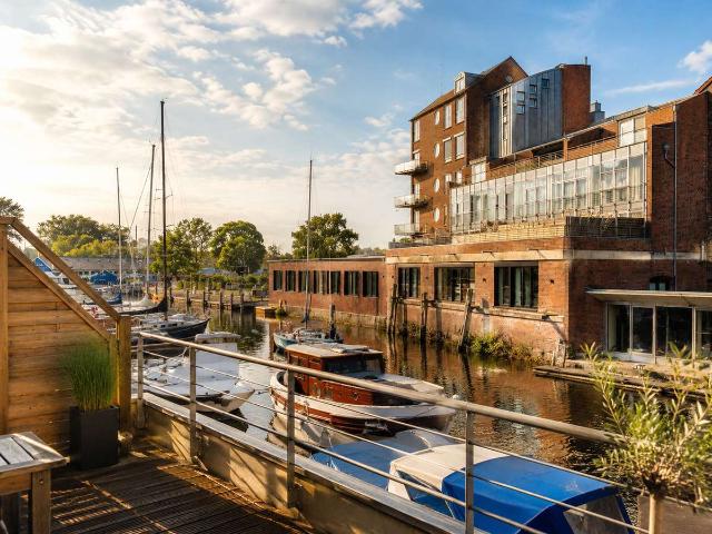 Attraktive Wohnung in Buxtehude mit Blick auf den schönen Hafen!