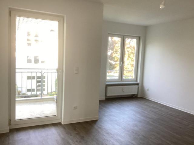 Attraktive Wohnung mit Balkon, Tageslichtbad und Stellplatzoption!