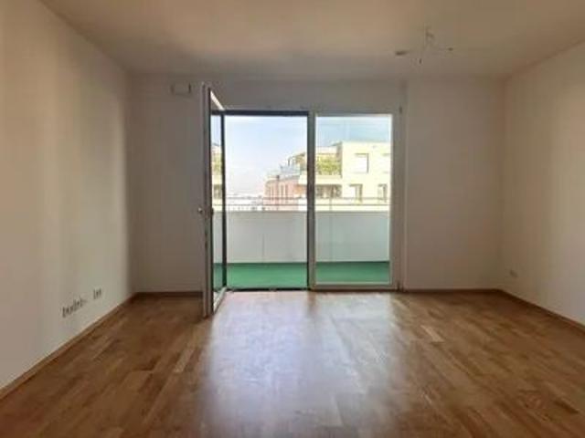 Attraktive Wohnung mit Balkon, Dachpool, Fitnessraum & Garage