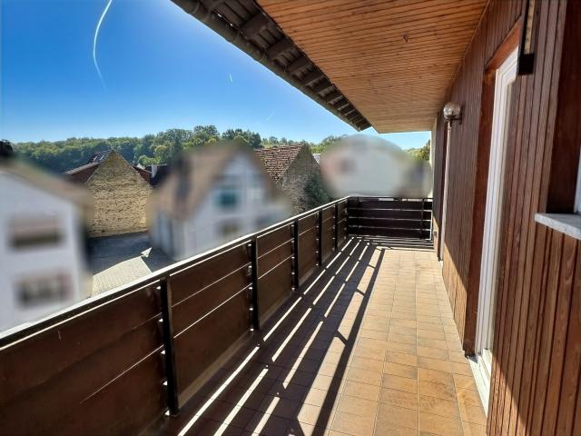 Attraktive Wohnung mit großem Balkon in Sinsheim Waldangelloch zu vermieten!