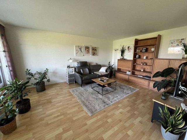 Attraktive Wohnung mit schöner Aussicht ins Grüne!