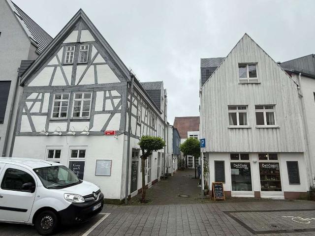 Attraktive Wohn & Gewerbeliegenschaft in Top Innenstadtlage von Kronberg