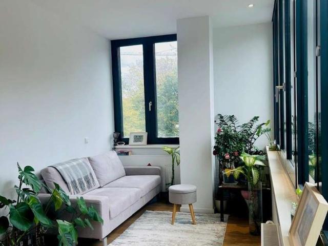 Attraktive 1 Zi. Wohnung Küche, Einbauschrank, Waschmaschine uvm