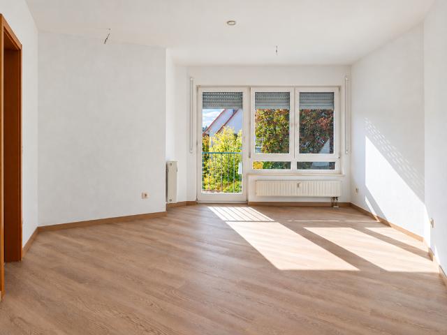 Attraktive 1 Zimmer Wohnung in Zwintschöna – renoviert mit Tiefgarage