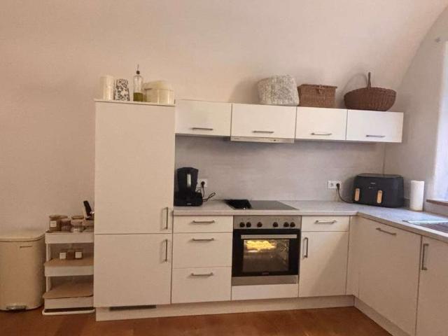 Attraktive 2,5 ZKB im EG mit Terrasse und Einbauküche