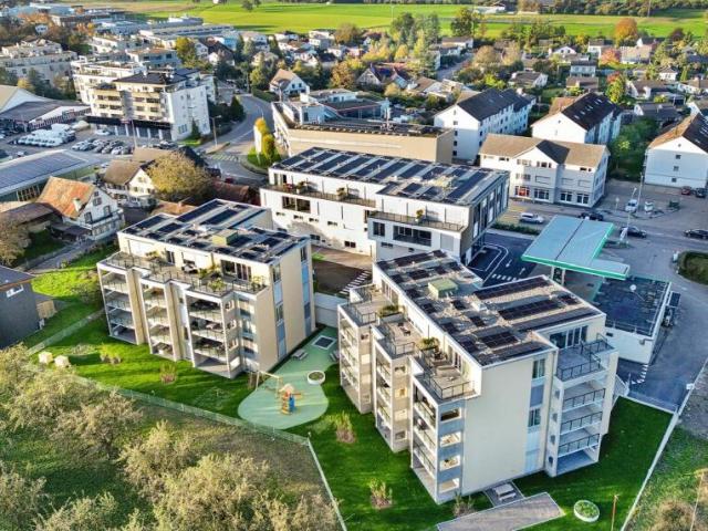 Attraktive 2.5 Zimmerwohnung mit komfortabler Loggia