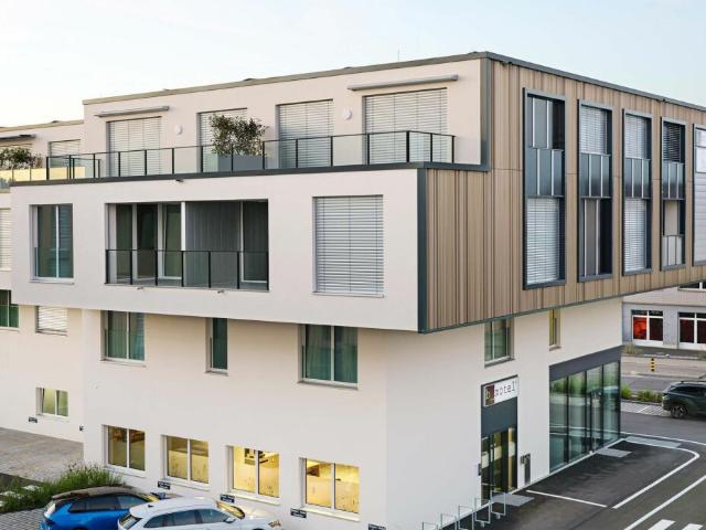 Attraktive 2.5 Zimmerwohnung mit komfortabler Loggia