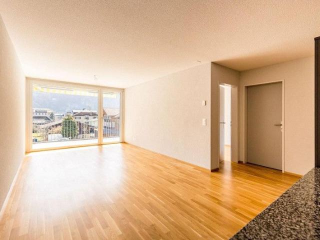 Attraktive 2.5 Zimmerwohnung in Unterseen