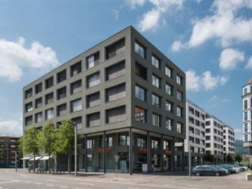 Attraktive 2.5 Zimmer Attika Wohnung