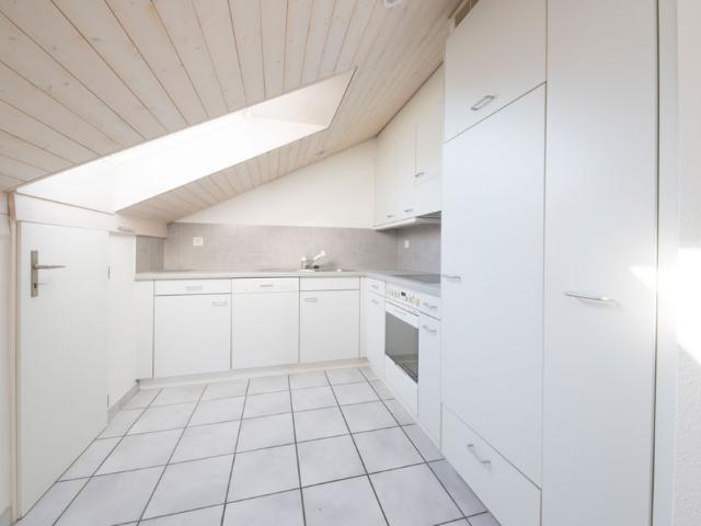 Attraktive 2.5 Zimmer Dachwohnung in Bottmingen