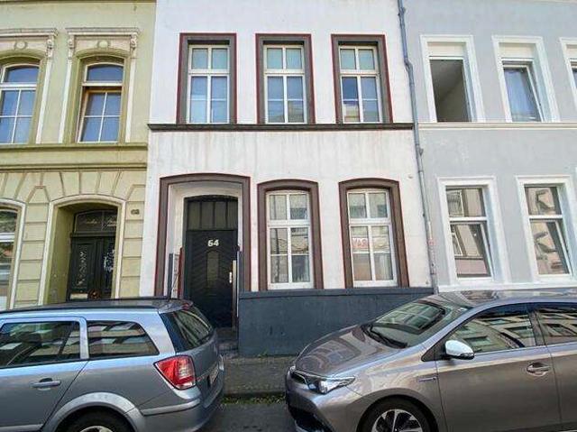 Attraktive 2,5 Zimmer Wohnung im 2. Obergeschoss – zentrale Lage in Krefeld