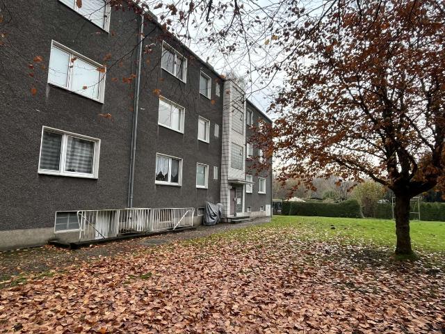 Attraktive 2,5 Zimmer Wohnung mit Balkon in ruhiger Lage