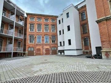 Attraktive 2 Raum Wohnung im sanierten Gymnasiumgebäude