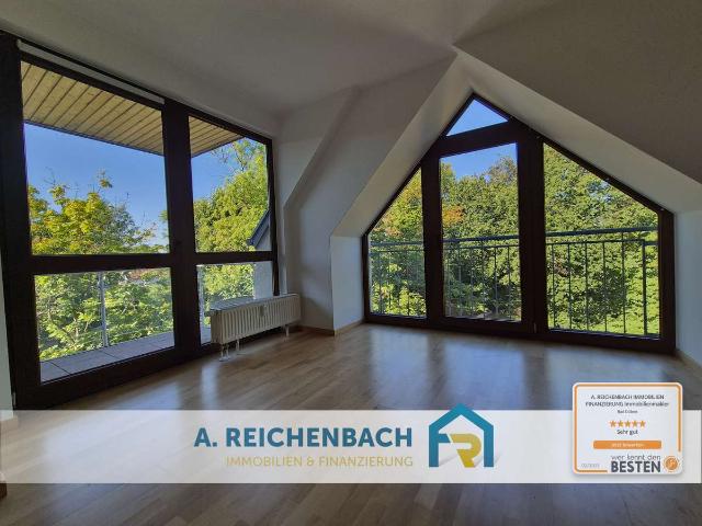 Attraktive 2 Raumwohnung mit Südbalkon, Einbauküche, Fahrstuhl und Stellplatz in Markkleeberg!