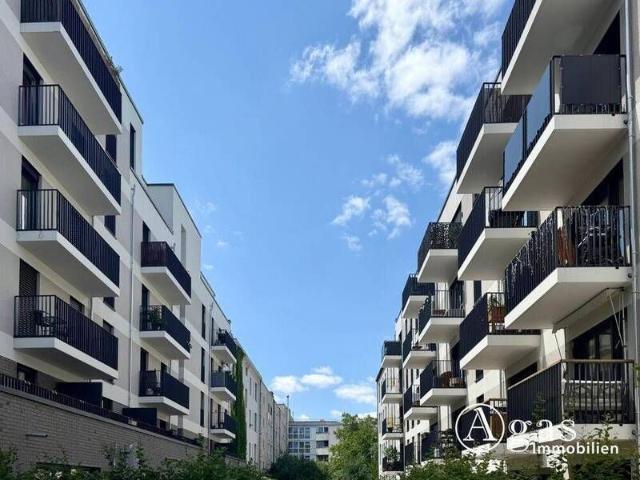 Attraktive 2 Zi. Neubauwohnung mit Balkon und Aufzug
