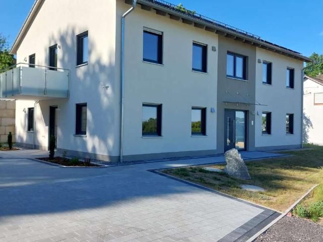 Attraktive 2 Zimmer Neubauwohnung mit Terrasse