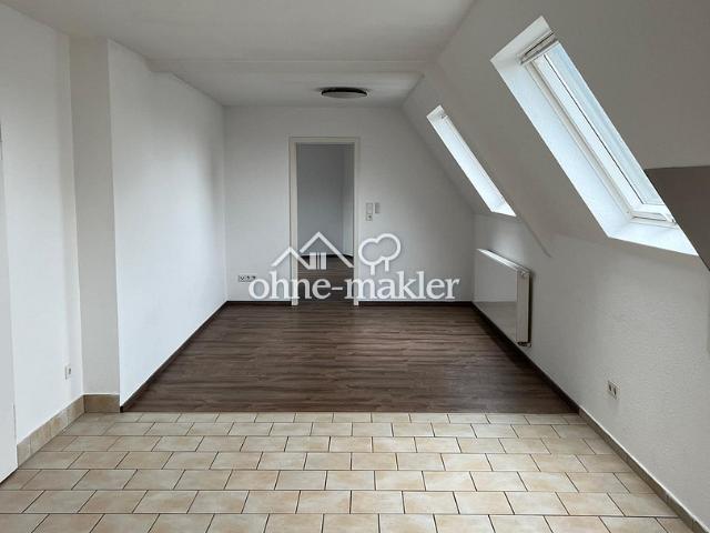 Attraktive 2 Zimmer Dachgeschosswohnung in Ludwigshafen am Rhein