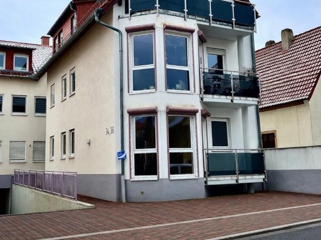 Lichtdurchflutete 2 Zimmer Wohnung mit Balkon & Stellplatz in Kallstadt–Eigennutzung oder Vermietung