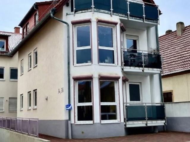 Lichtdurchflutete 2 Zimmer Wohnung mit Balkon & Stellplatz in Kallstadt–Eigennutzung oder Vermietung